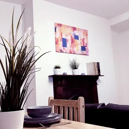Madia Pad - By Chaps Apartment